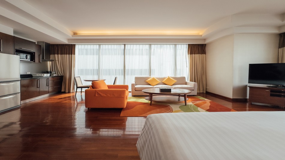 スタジオデラックスコーナールームキングベッド1台