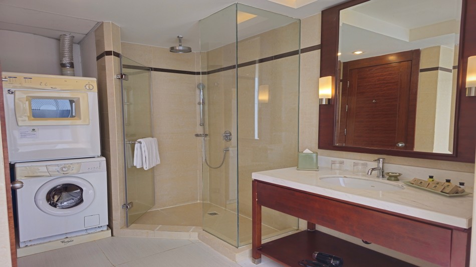 スタジオデラックスコーナールーム　バスルーム