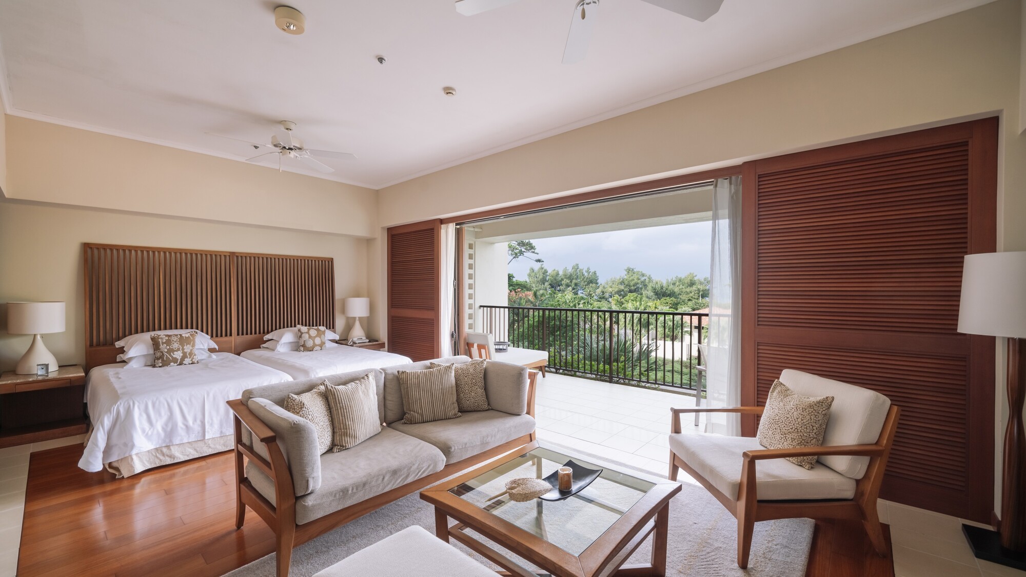 クラブデラックス ＿54㎡