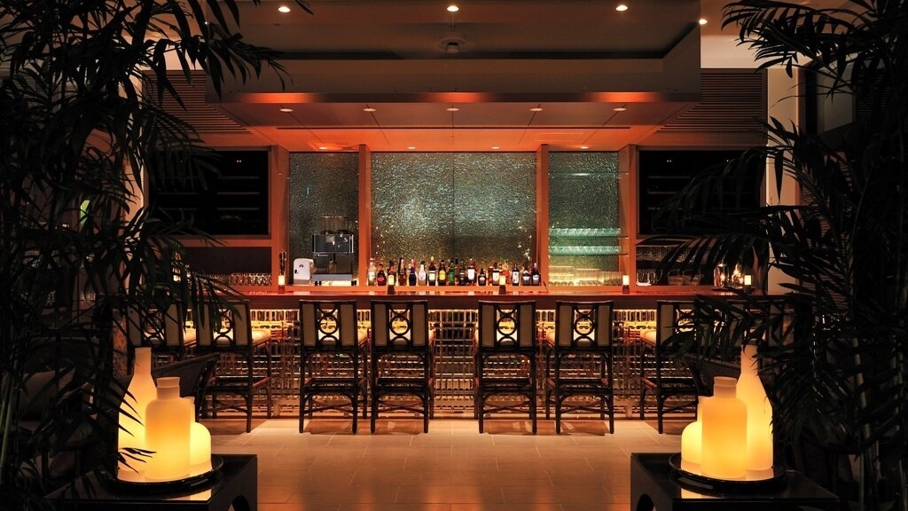 ライブラリーラウンジ＆バー