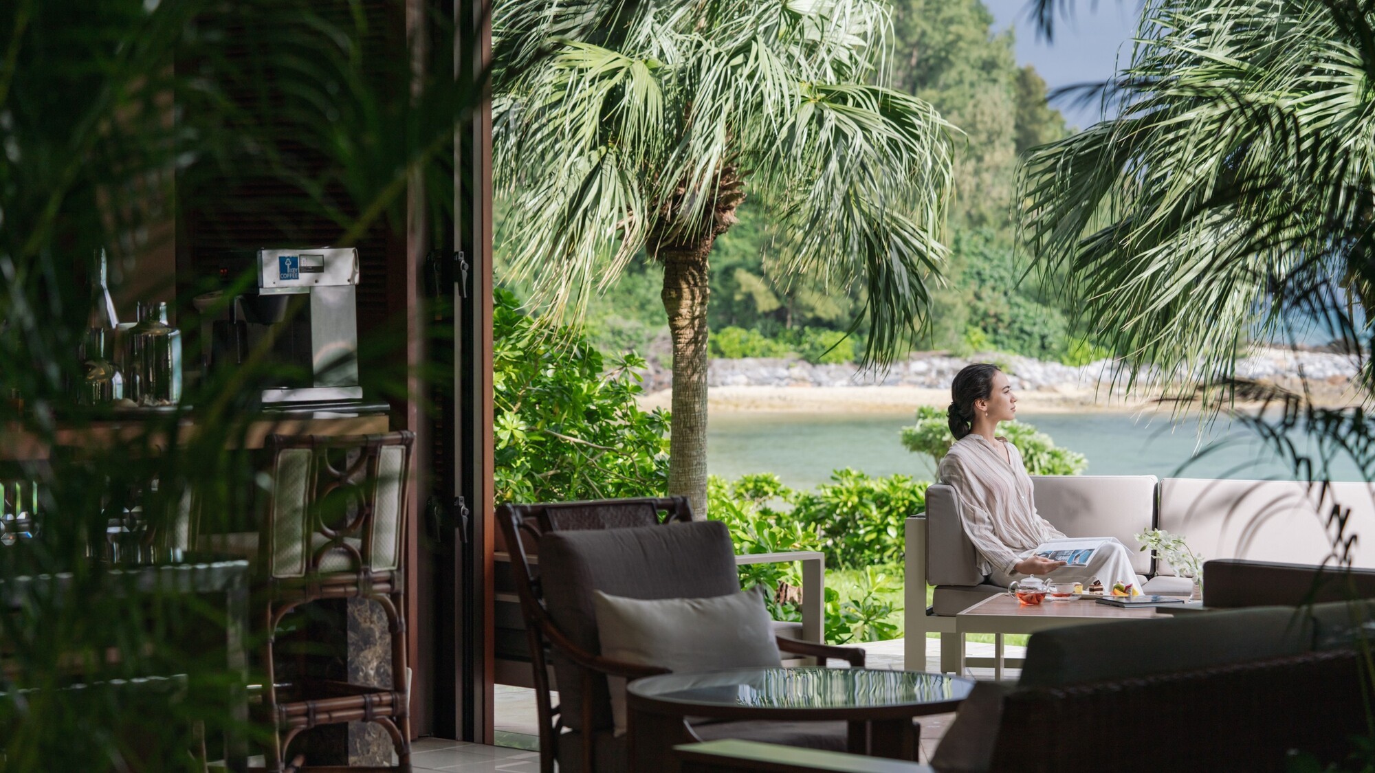 ライブラリーラウンジ＆バー