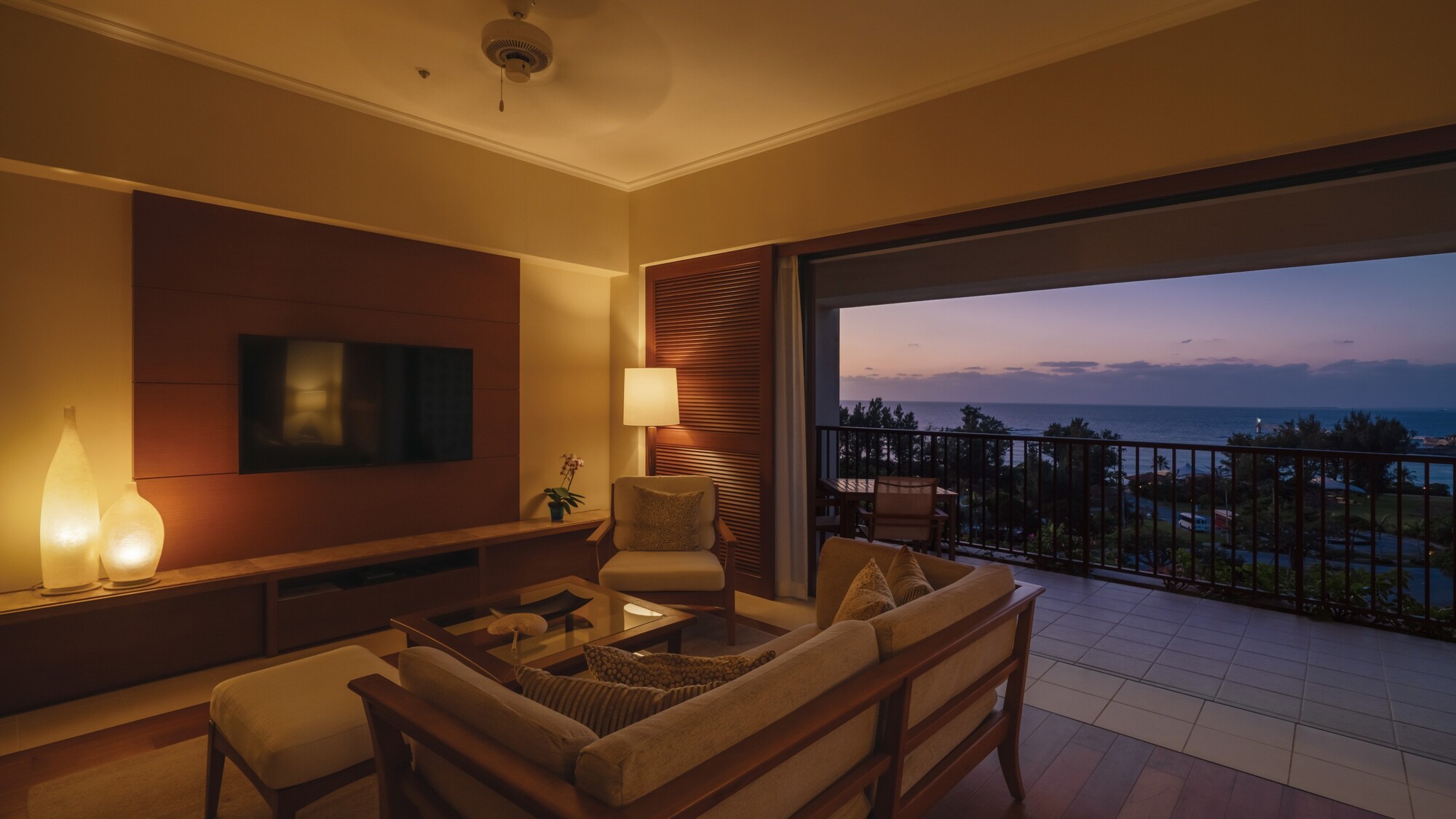 クラブデラックス サンセット＿54㎡