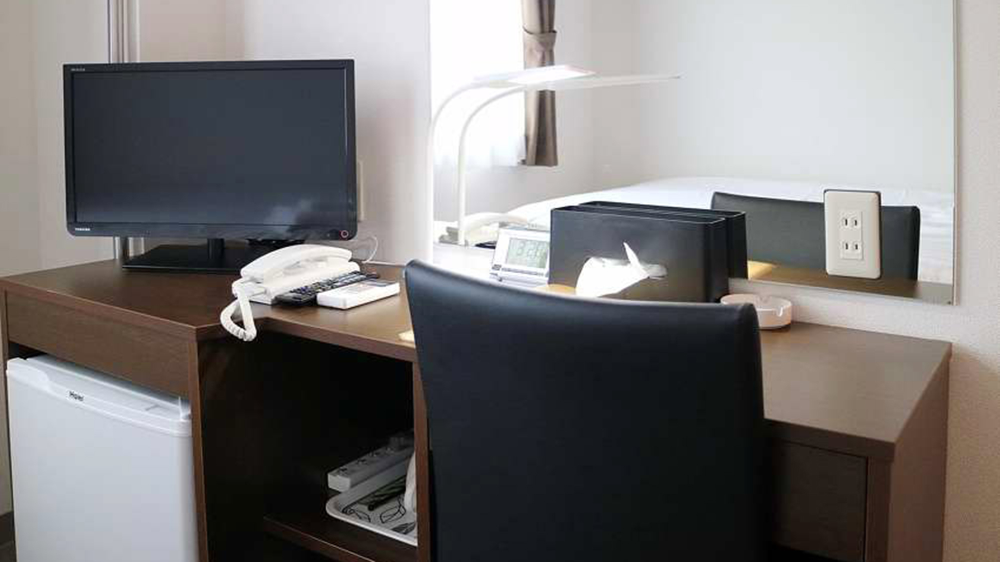 【当日限定】★素泊まりプラン★〜お部屋に空気清浄器＆フリーWi-Fi完備〜