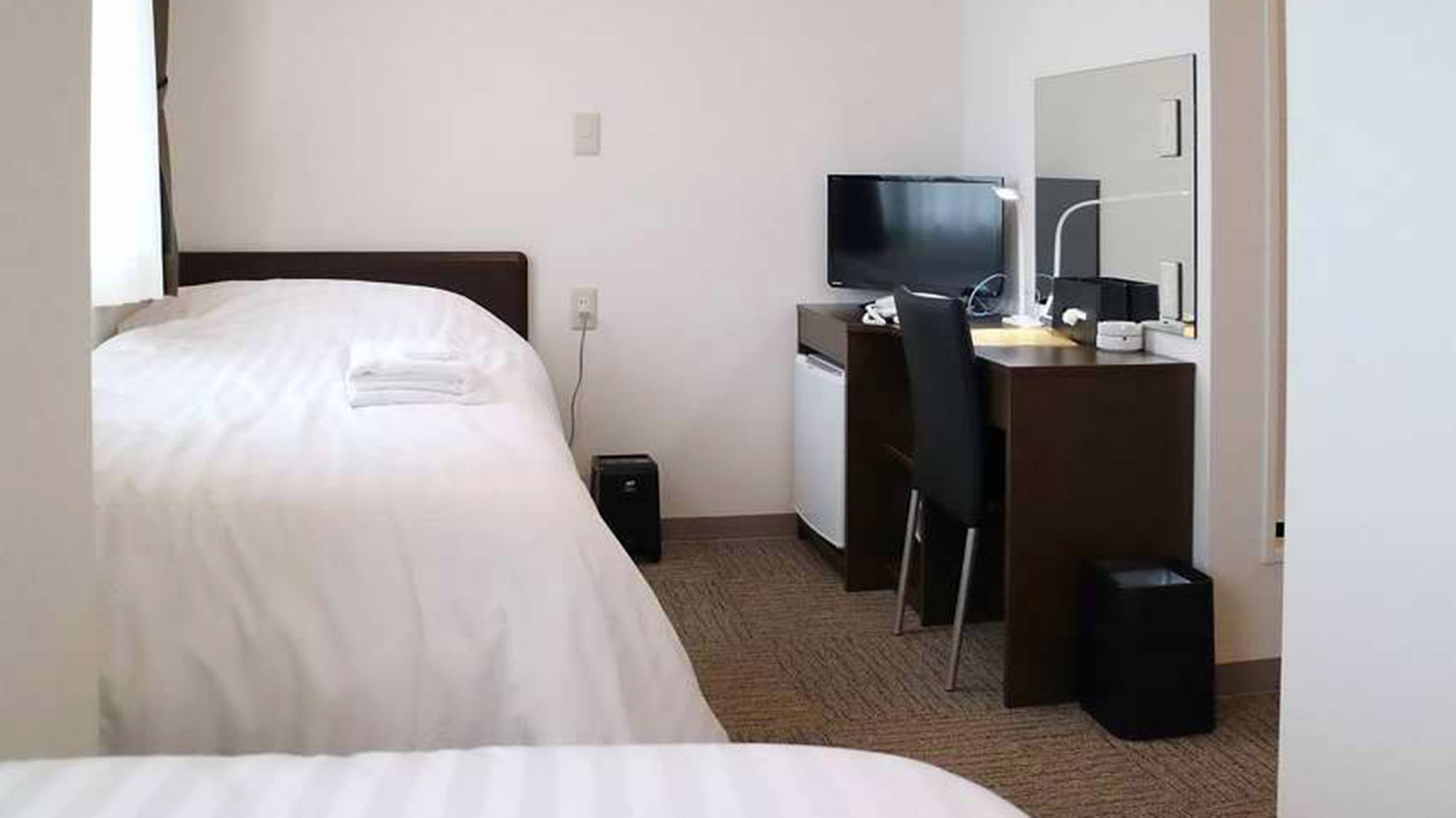 【喫煙】ツイン（バストイレ付）※無料Wi-Fi