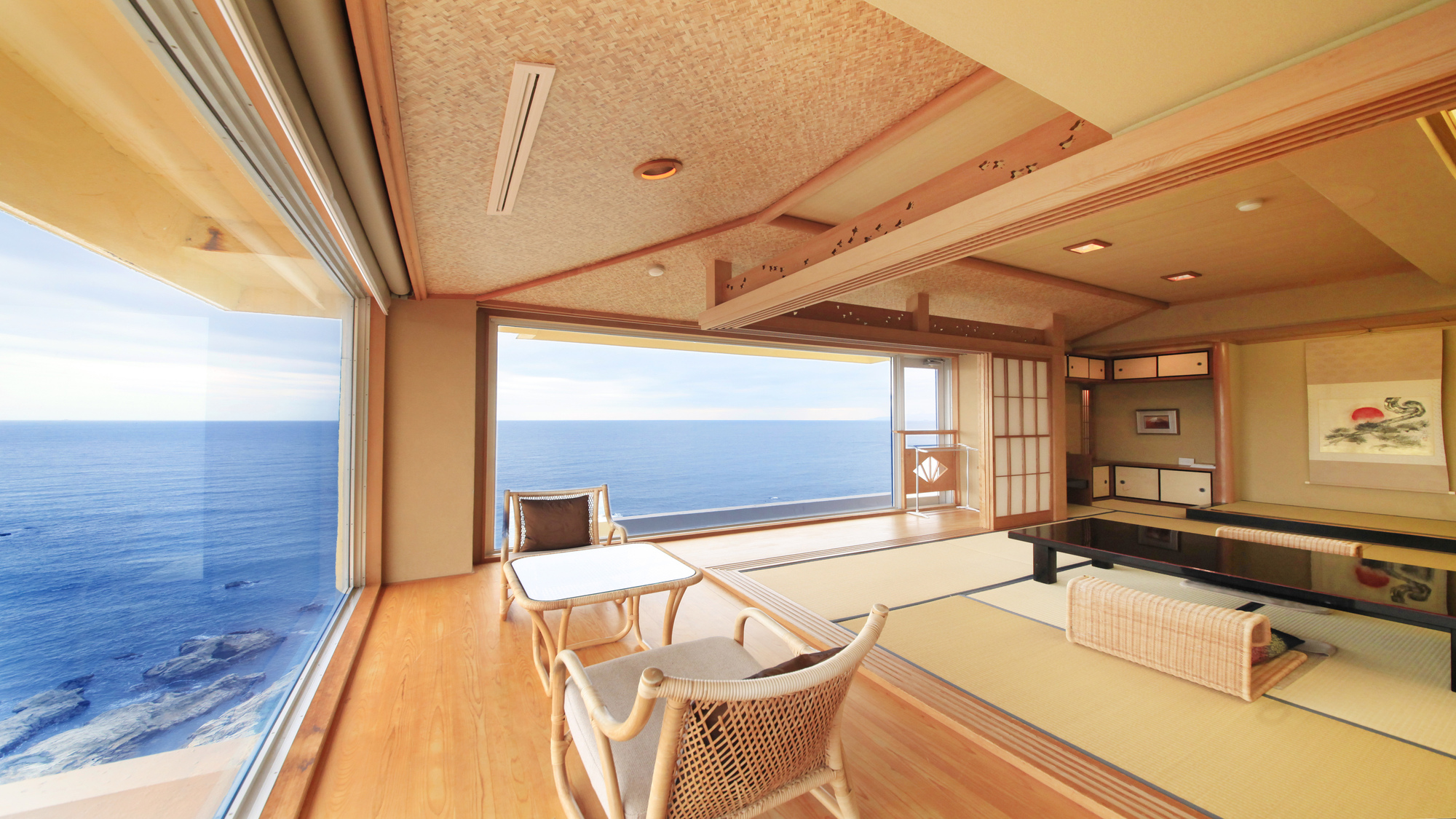 【最上階】パノラマコーナースイート「日の出」