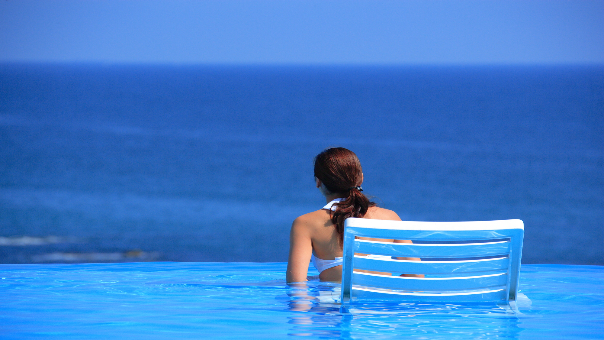 インフィニティプール（人イメージ）