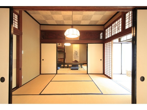 Gedung Meiji / Kamar 25 dari kamar sebelah