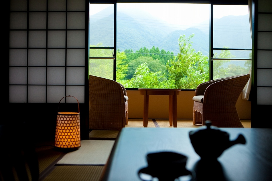 [Japanese-style room 10 tatami mats] Image 3