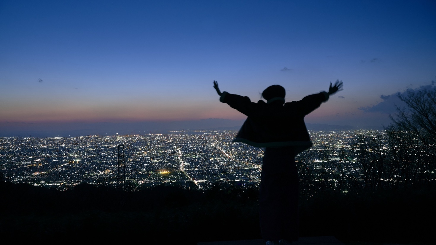 【年末年始/2食付】祝新年！当館で人気の3種類（うどんすき・鴨鍋・ぼたん鍋）から！朝はおせちセット