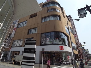 ＵＮＩＱＬＯ （ユニクロ） 名古屋栄店徒歩約14分