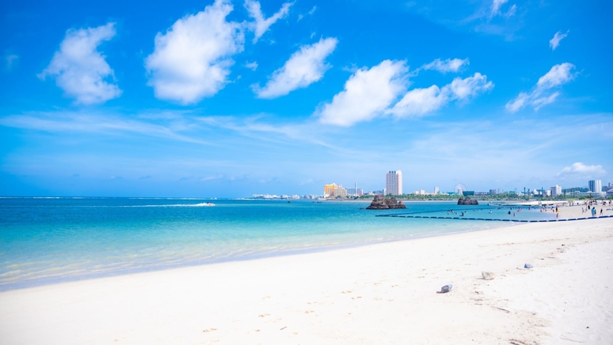 【沖縄の海を楽しめる】アラハビーチ（車で約20分）
