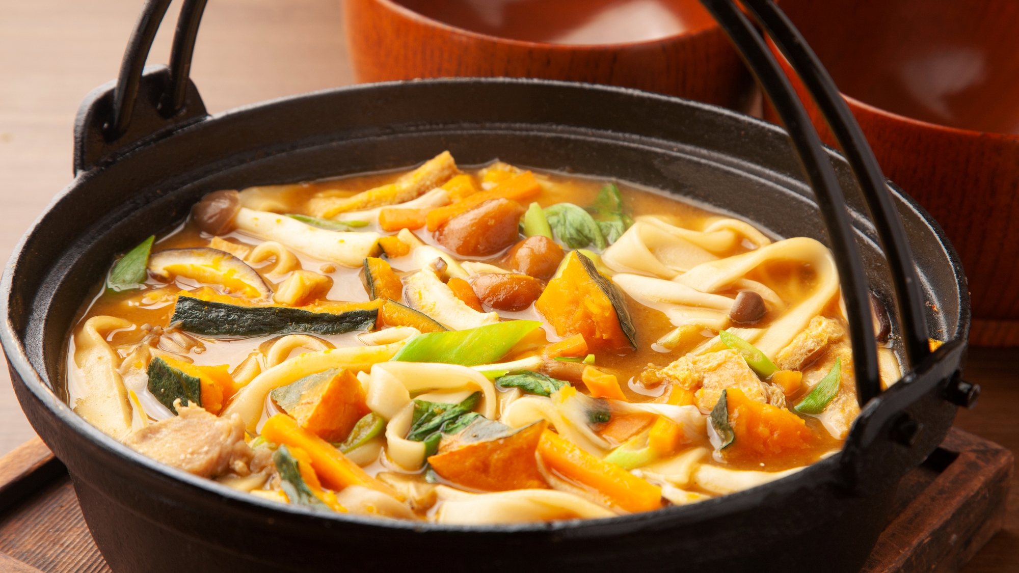 山梨名物ほうとうは、身体もあたたまる郷土料理です