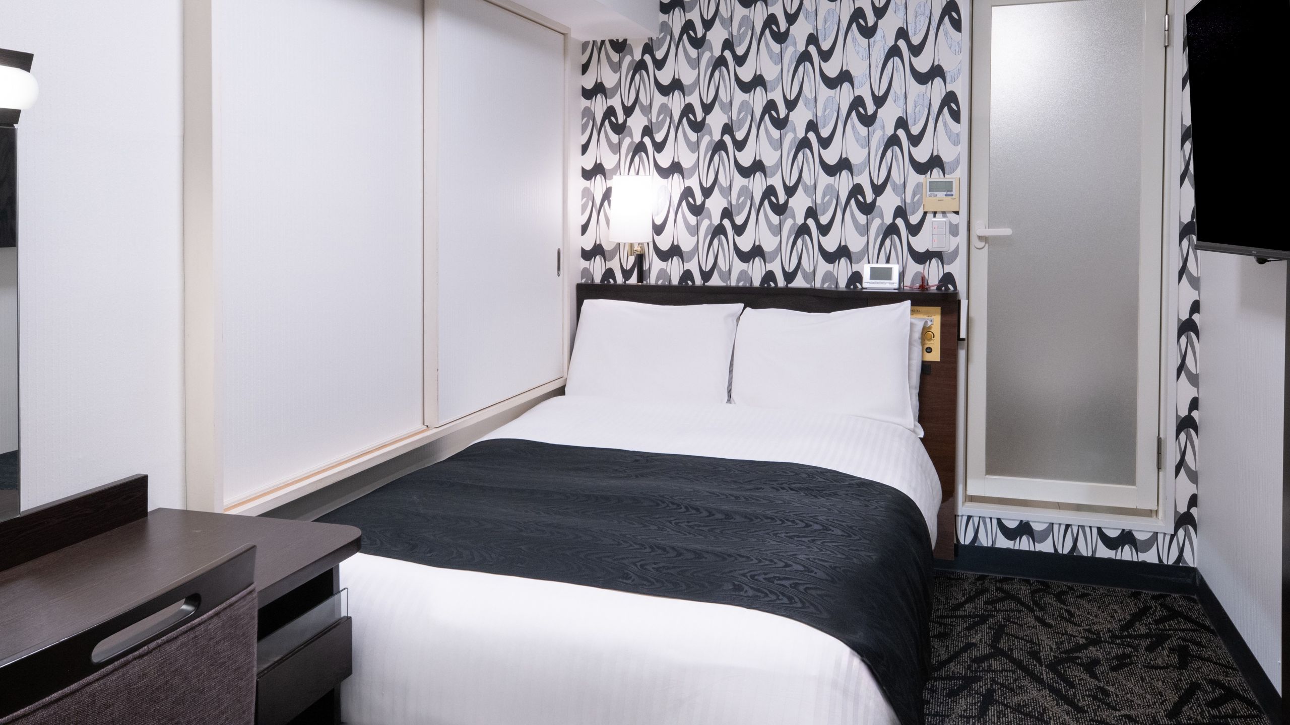 セミダブルルーム