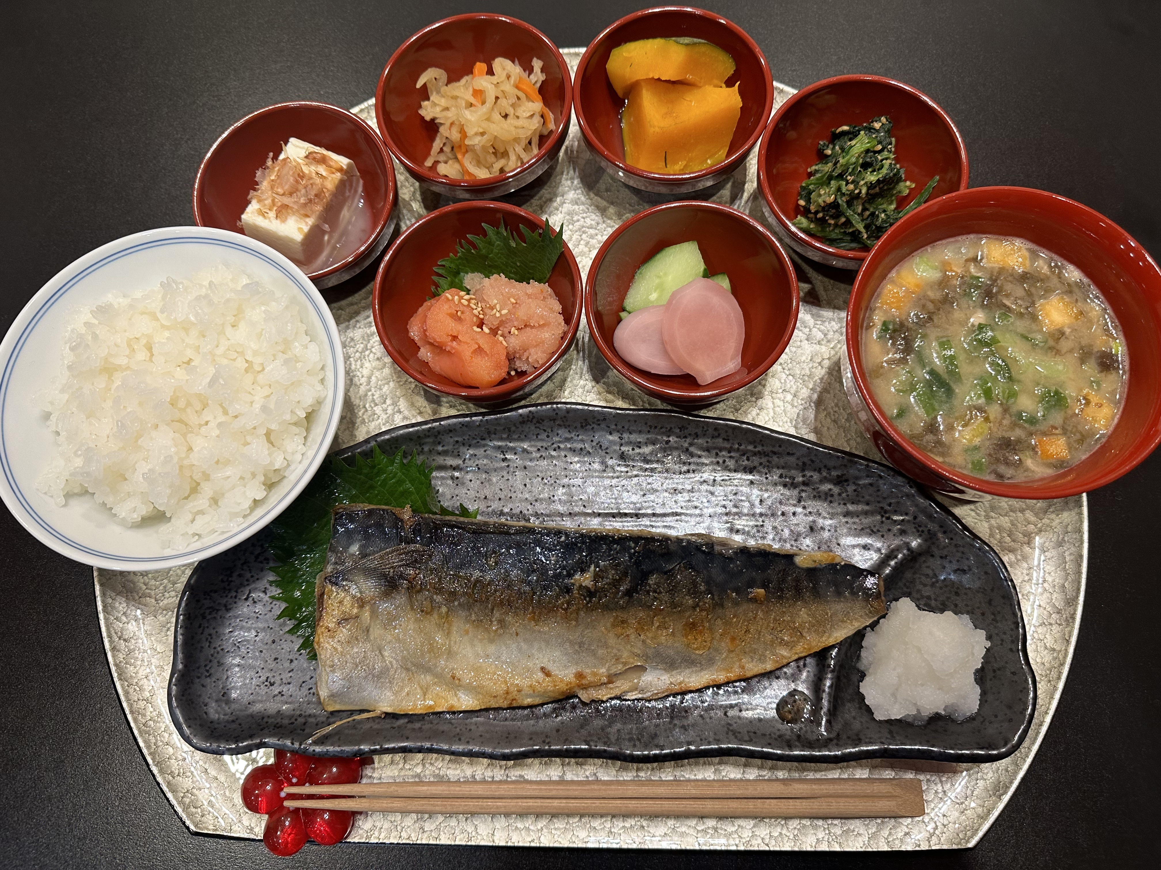 ■選べる朝食メニュー(鯖定食)