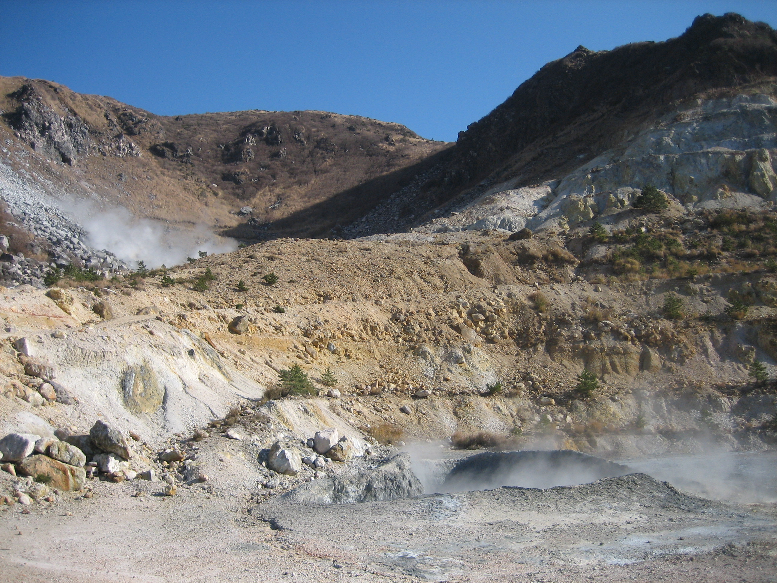 【塚原温泉 火口乃泉】自然に囲まれた源泉かけ流しの温泉施設