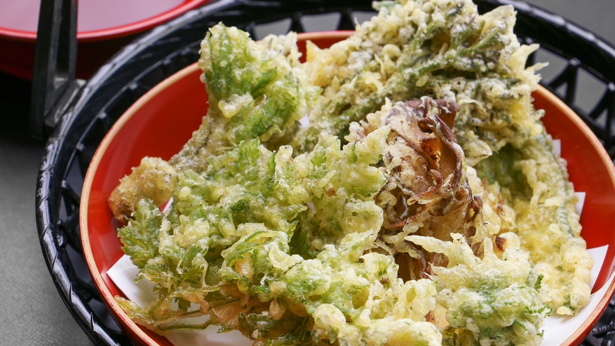 【お料理単品一例⑤】季節の山菜の天ぷら