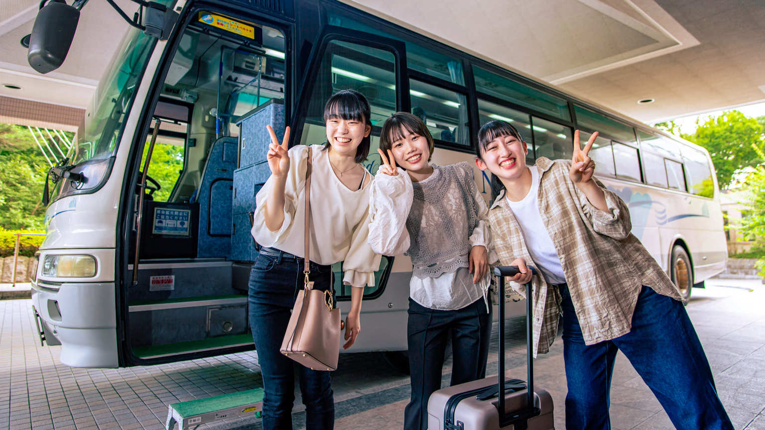 【お得なバスの旅】東京・大宮発！往復バス付きでみんなラクラク♪自由気ままな旅に最適！＜朝食付＞