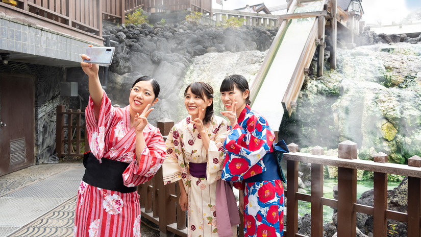 チェックイン21時までOK！名湯草津温泉をのんびり♪自由気ままな旅に最適＜1泊朝食付＞