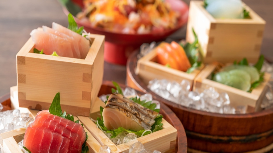 【夕食ビュッフェ】お刺身、ちらし寿司、刺身こんにゃくも是非お召し上がりください♪ ※イメージ