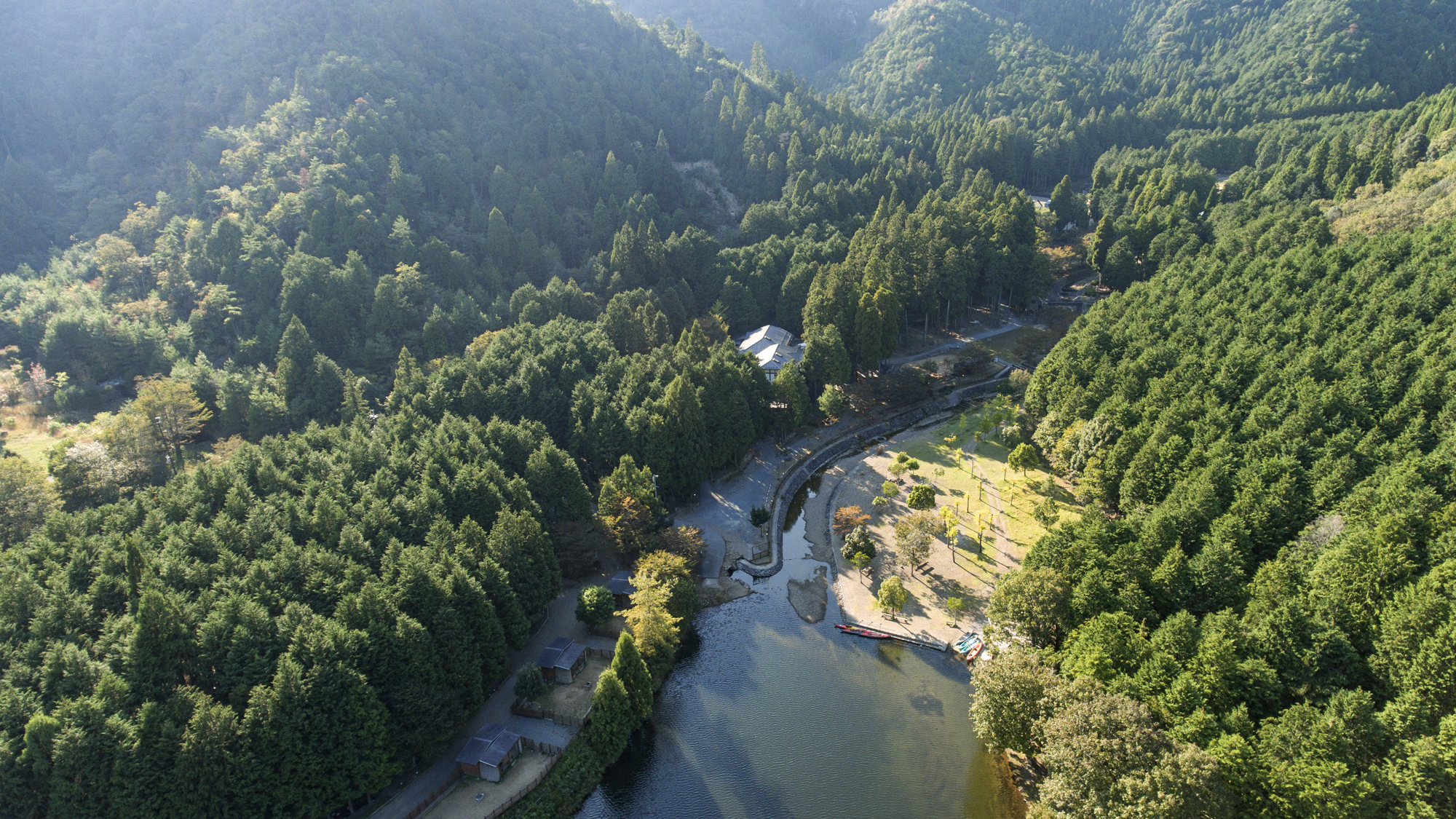 *【施設全景】大自然に囲まれたキャンプリゾート