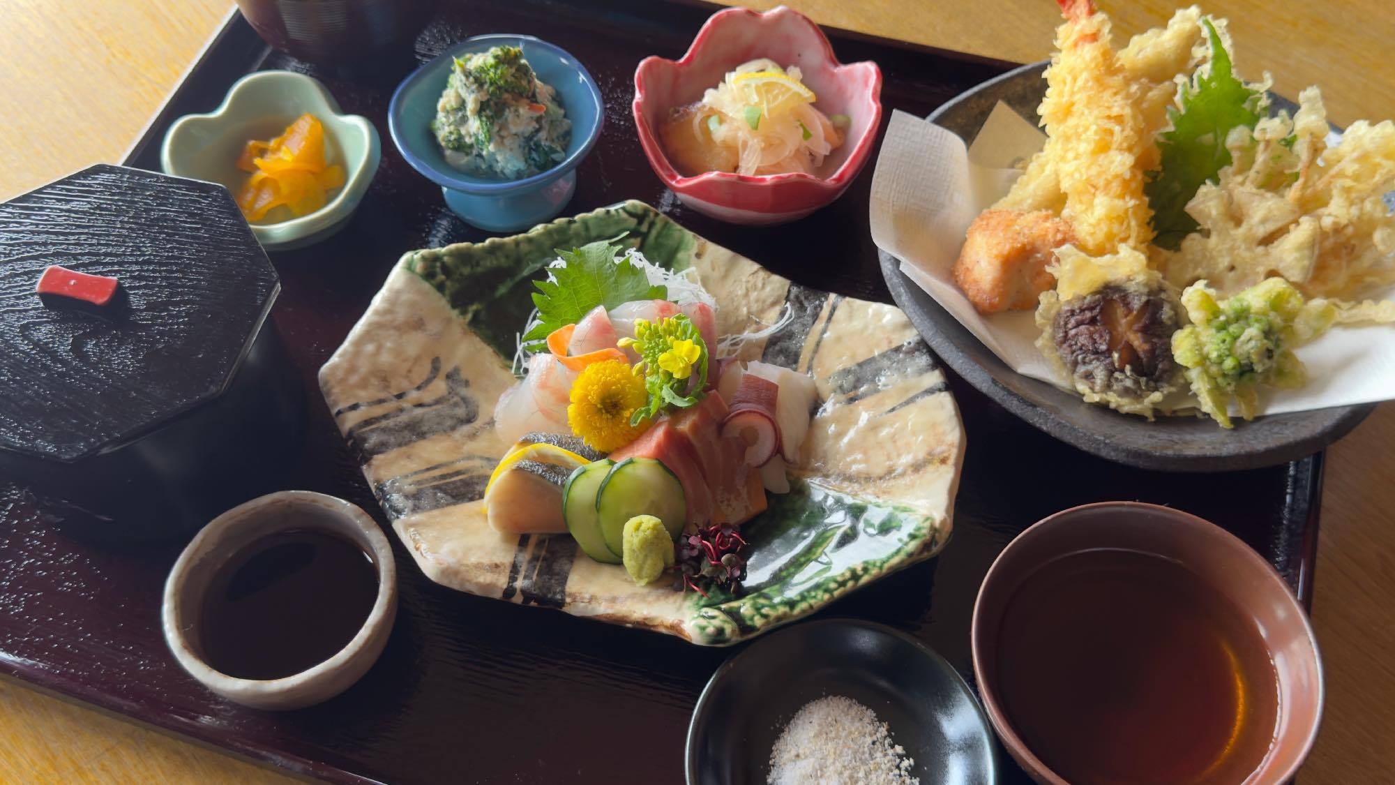 【御膳プラン】地魚お造り＆揚げたて天ぷら！お手頃価格で丹後の旬と温泉を満喫｜レストラン食事