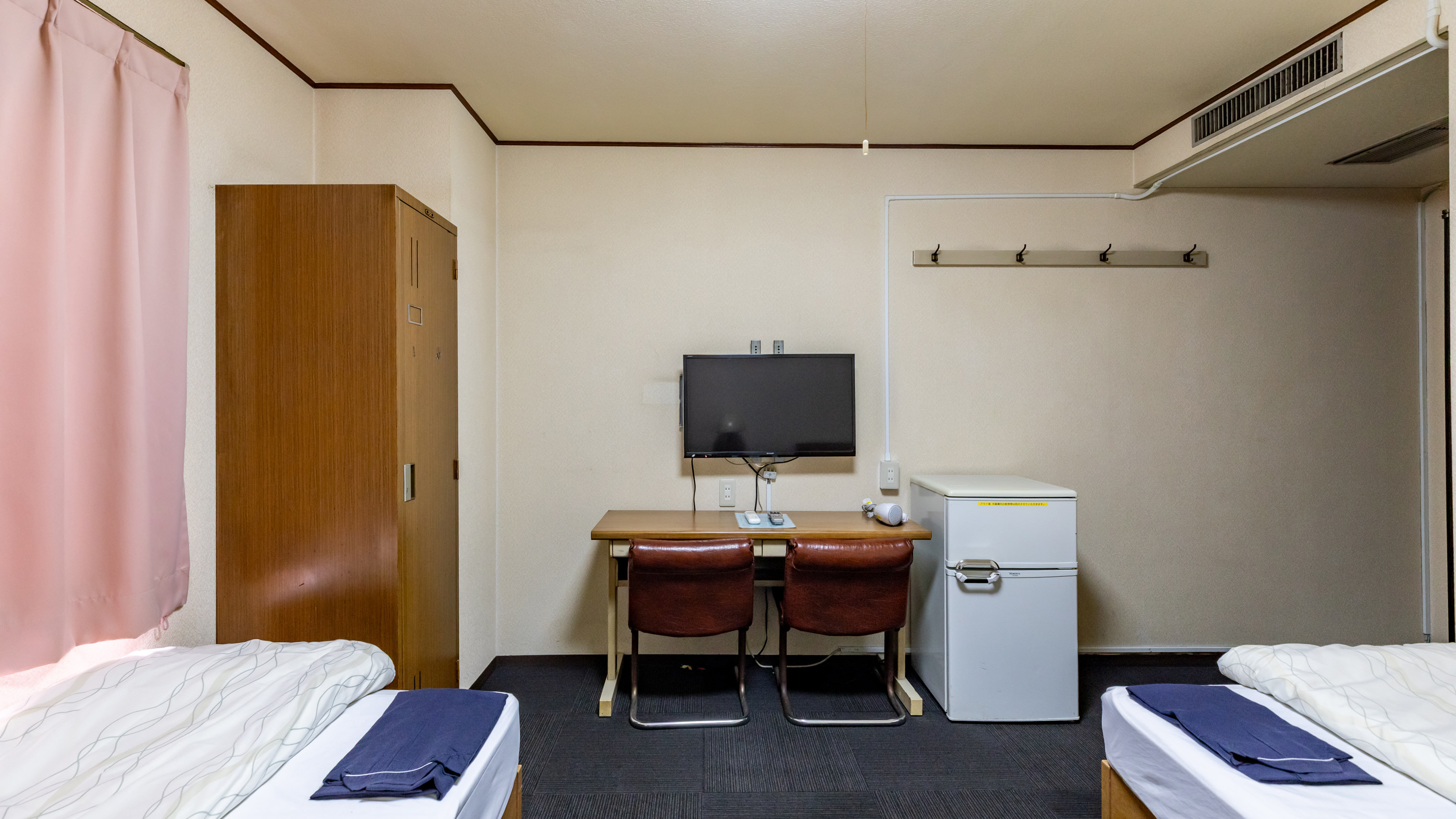 【喫煙】ツインルーム（バス・トイレ付）