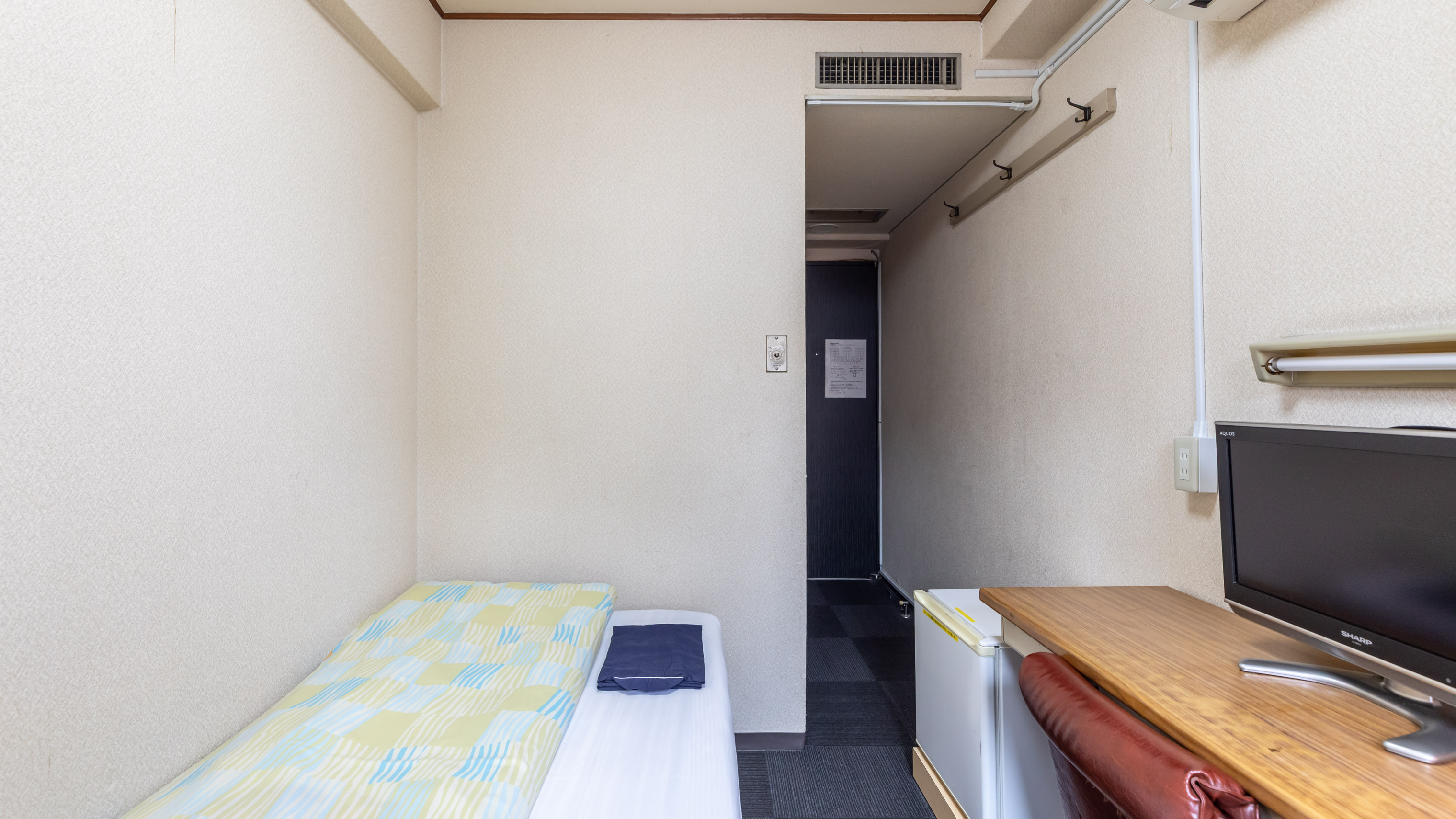 【喫煙】シングルルーム（ユニットバスタイプ）7平米