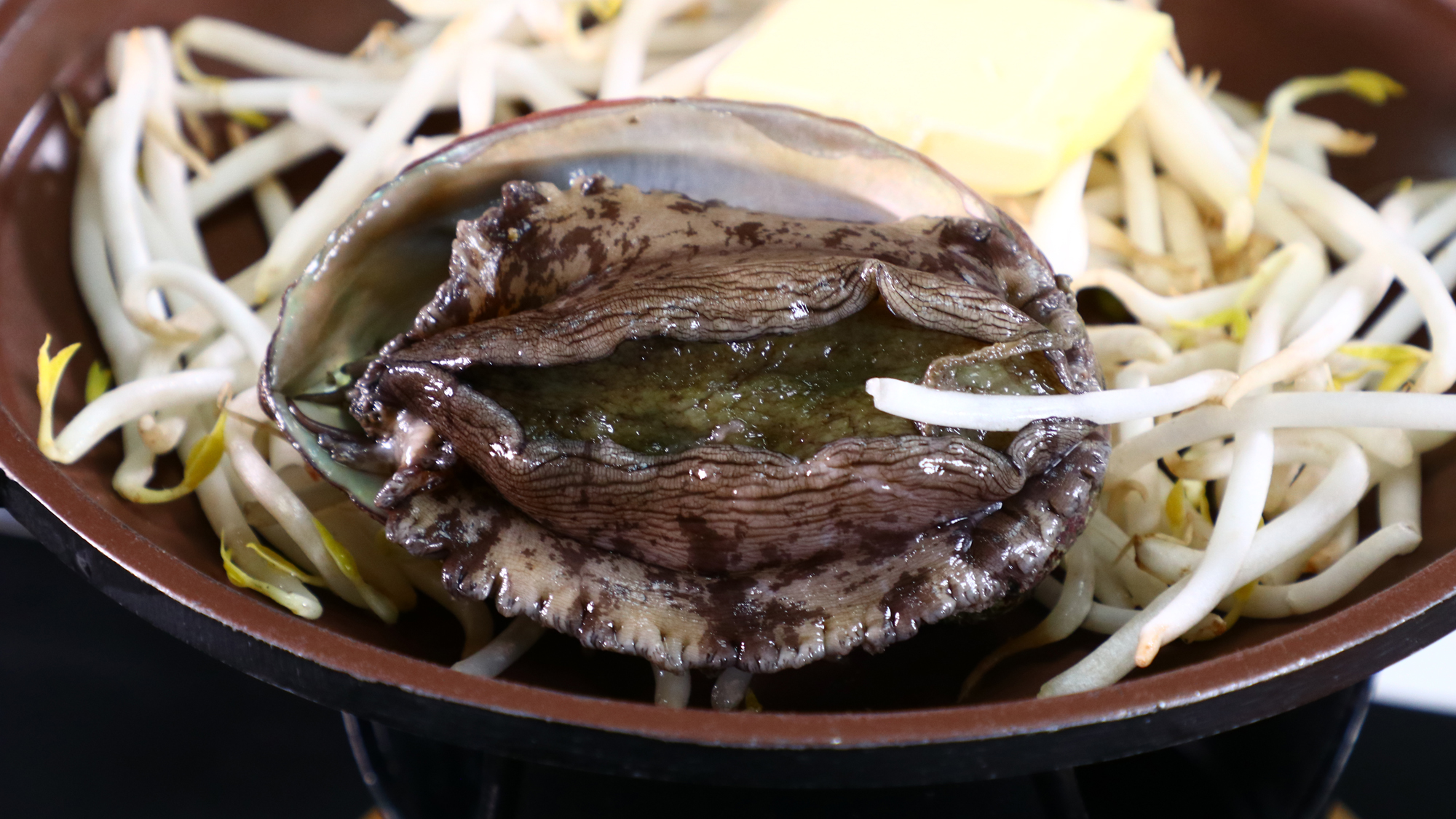 夕食一例◆鮑活バターステーキ