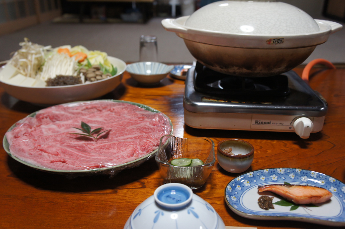 【1泊2食付】すき焼き・しゃぶしゃぶ・焼肉からチョイス！鍋だけで満足な方におすすめプラン♪