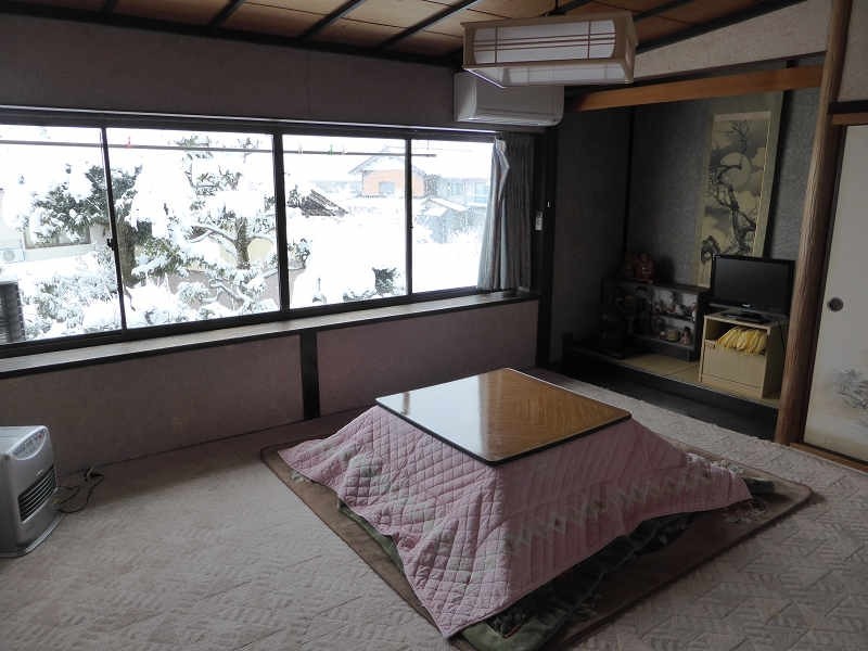 Japanese-style room and kotatsu