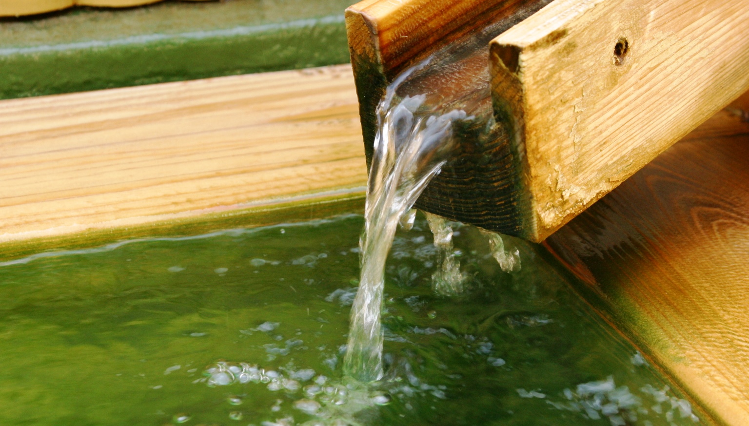 ◆◇ 源泉100％ 掛け流し温泉。渋総合源泉 ◇◆