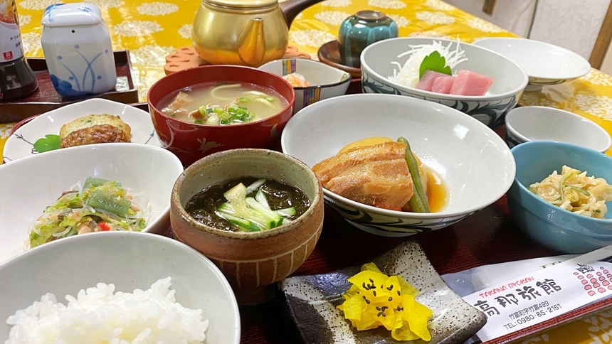 【2食付】離れ◇贅沢な広々空間◇伝統赤瓦にサンゴのお庭付＜4つの特典＞