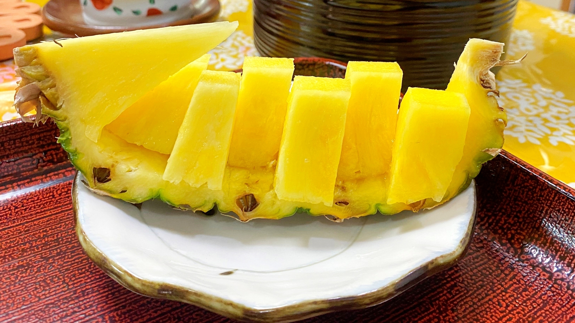 *【朝食一例】甘みと酸味が絶妙な、旬のパイナップルで爽やかな朝♪