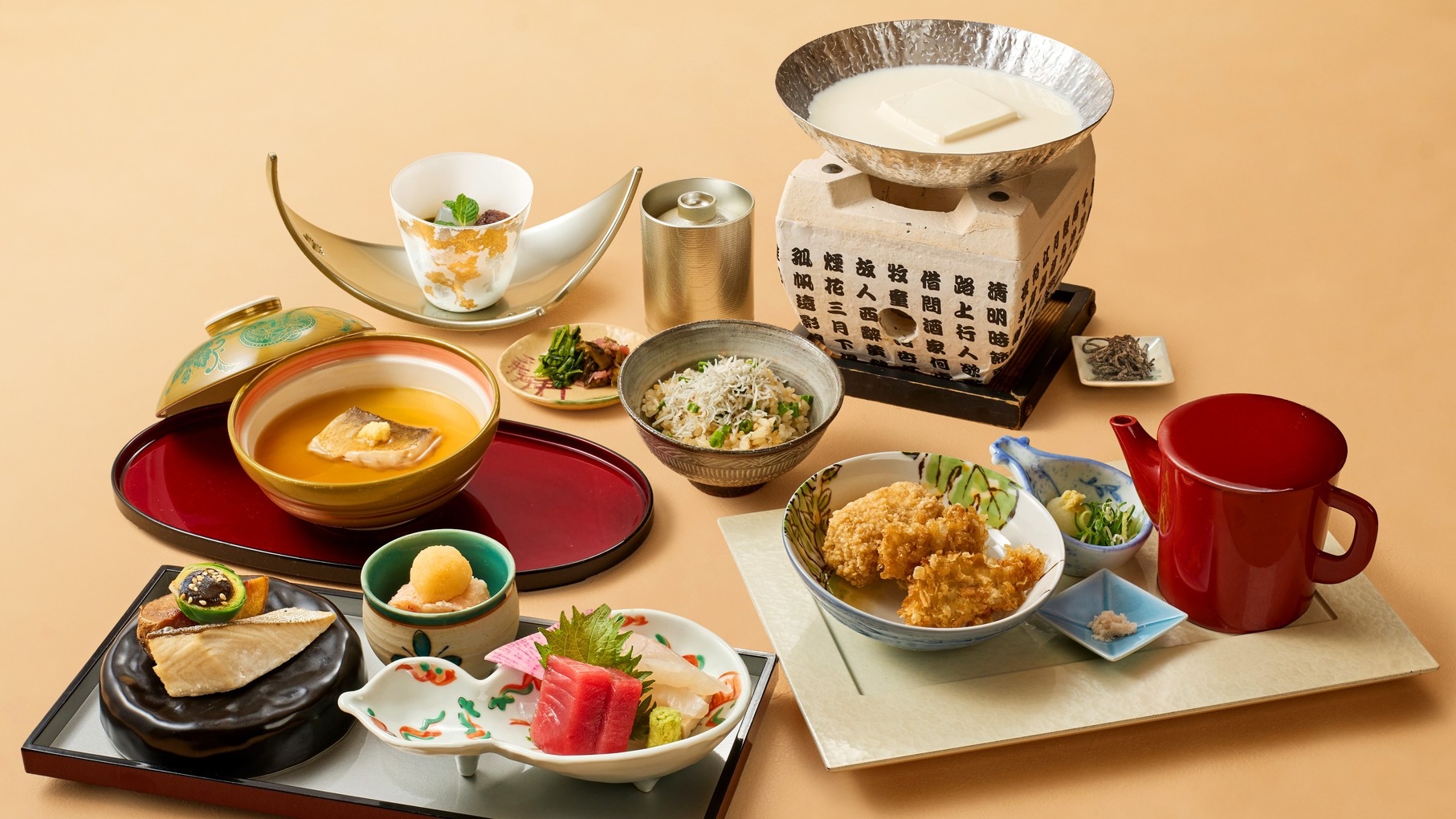 【万博】さき楽！早めに予約でお得に！当館人気〜京会席を気軽に味わう【カジュアル料理　桂】《2食付き》