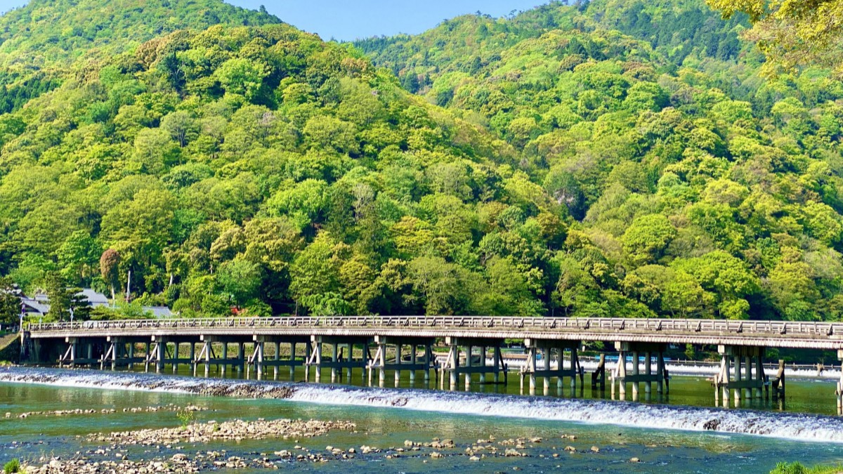 ◆嵐山：渡月橋（ホテルより車で5分）