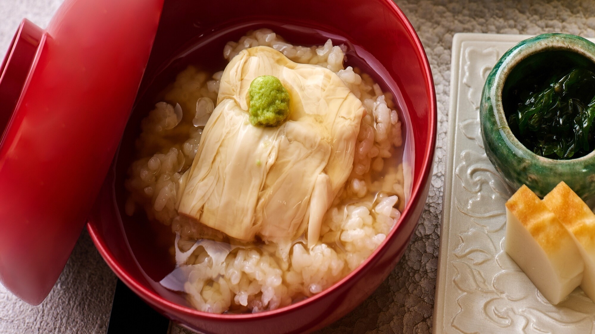 【直前割】思い立ったらお得にご予約！選べるご飯と相性抜群なご飯のお供を添えた和の京朝食を《朝食付き》