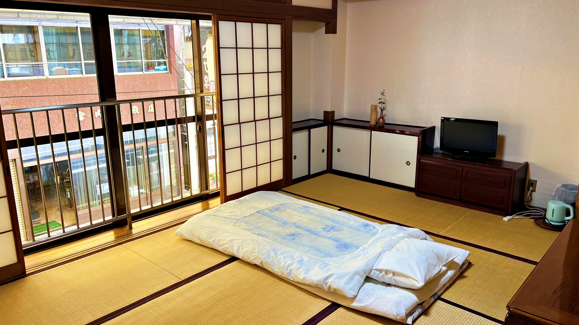*【禁煙】和室10畳（バス・シャワールーム・トイレ共同）～少人数旅行におすすめ～