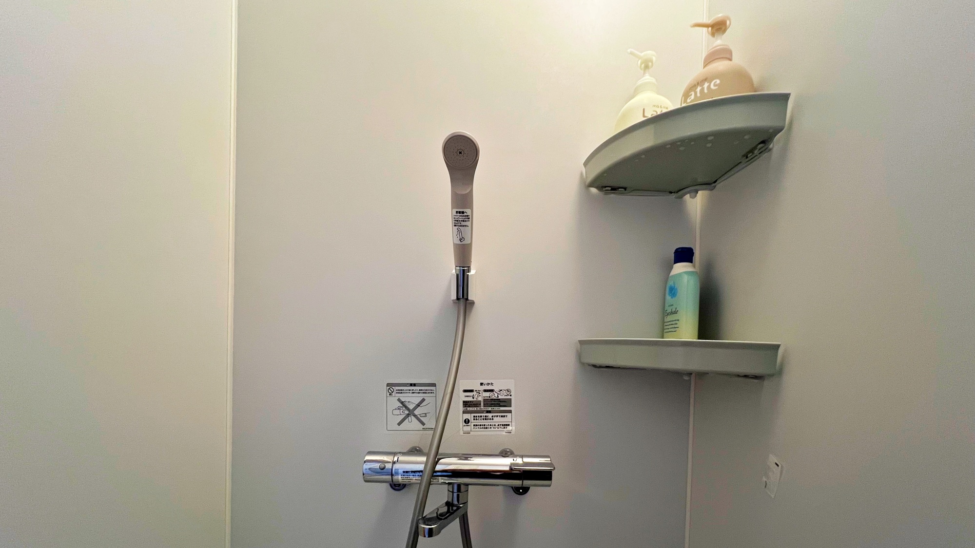 *共同シャワールームあり！～滞在中ご自由にご利用ください～