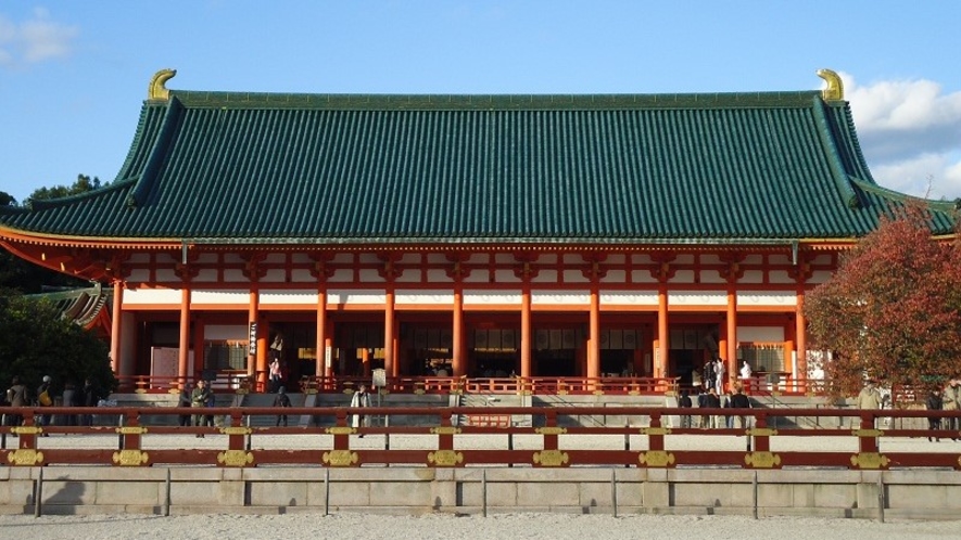 【平安神宮】毎年10月22日の時代祭りが有名