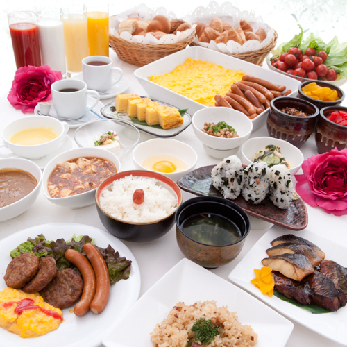 35 kinds of breakfast buffet