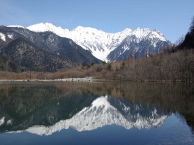 開山直後の大正池