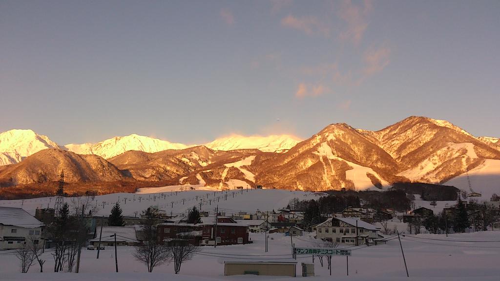 栂池高原スキー場の様子