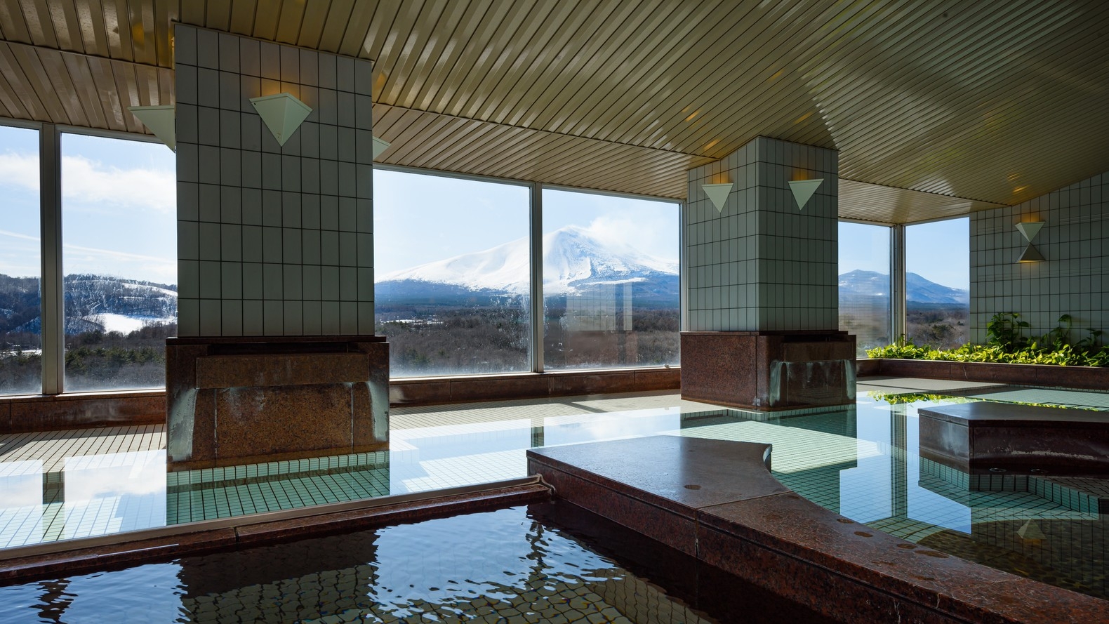 【秋冬SALE】22時までチェックイン可能！１泊朝食付プラン！！