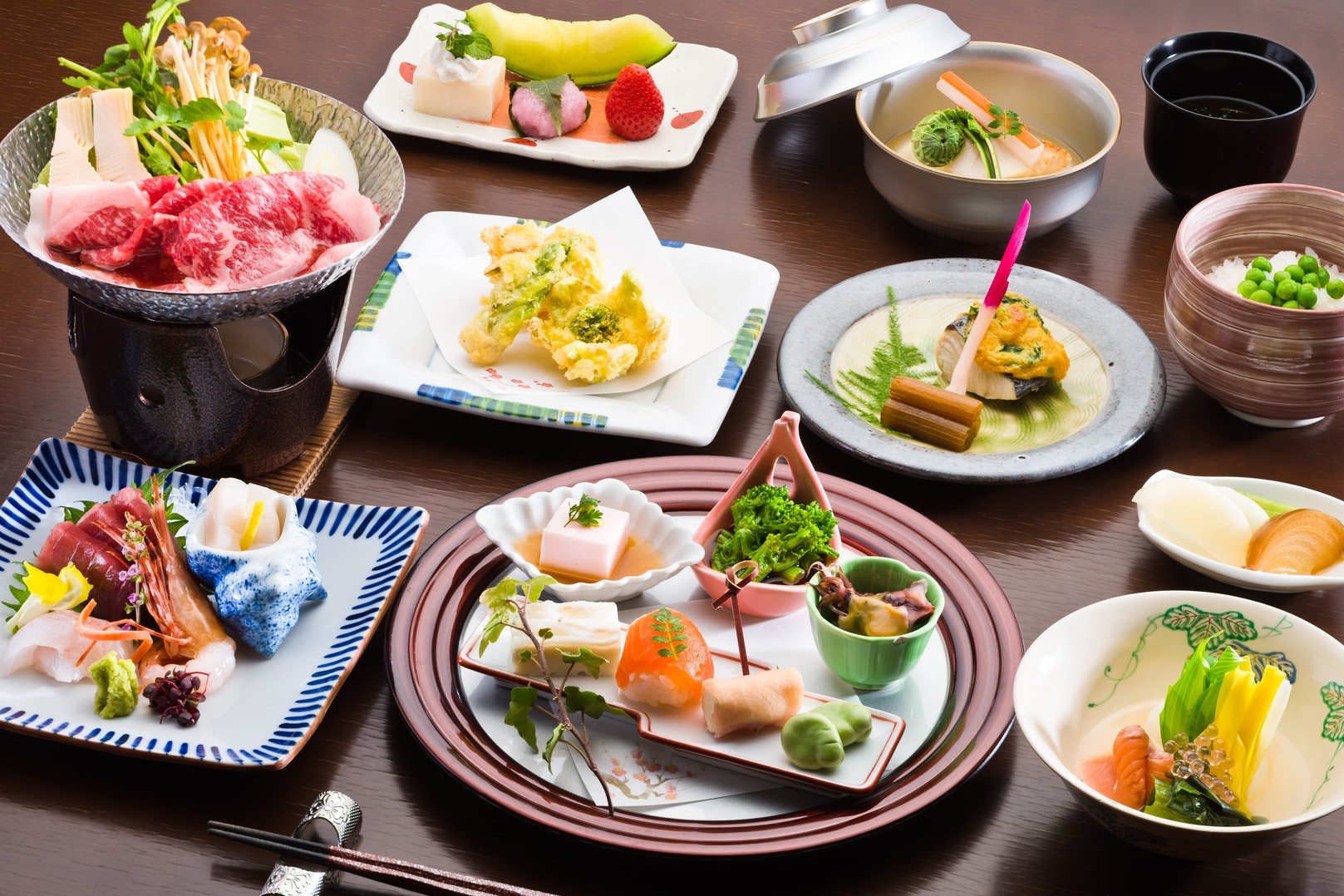 【夕朝食付／和食会席】四季折々の旬食材を贅沢に使用した和食会席プラン