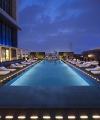 ウェットプール(夜)