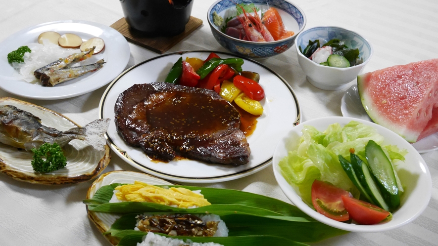 *夕食一例／新潟の郷土料理「笹寿司」