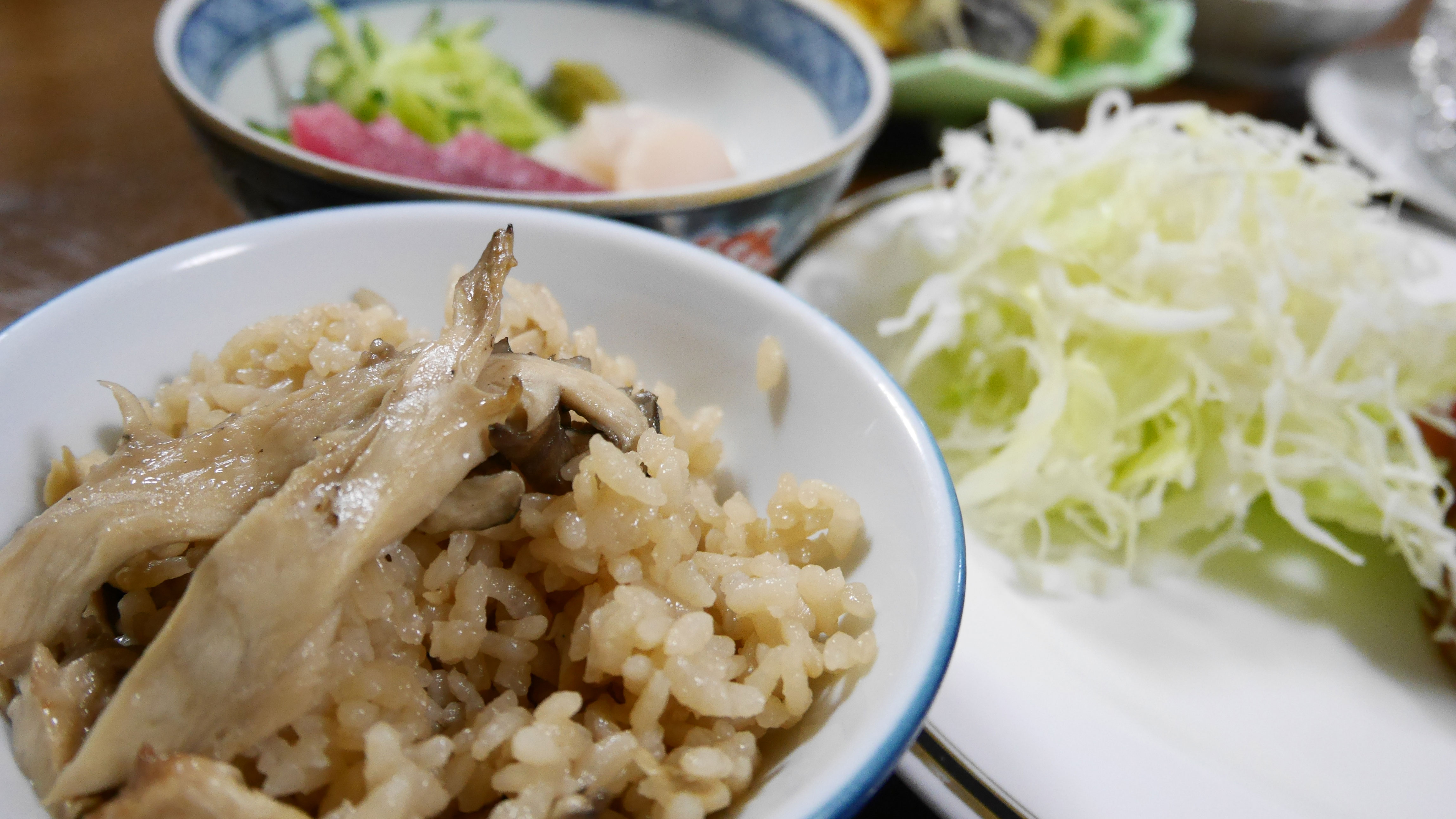 ＊夕食一例　炊き込みご飯