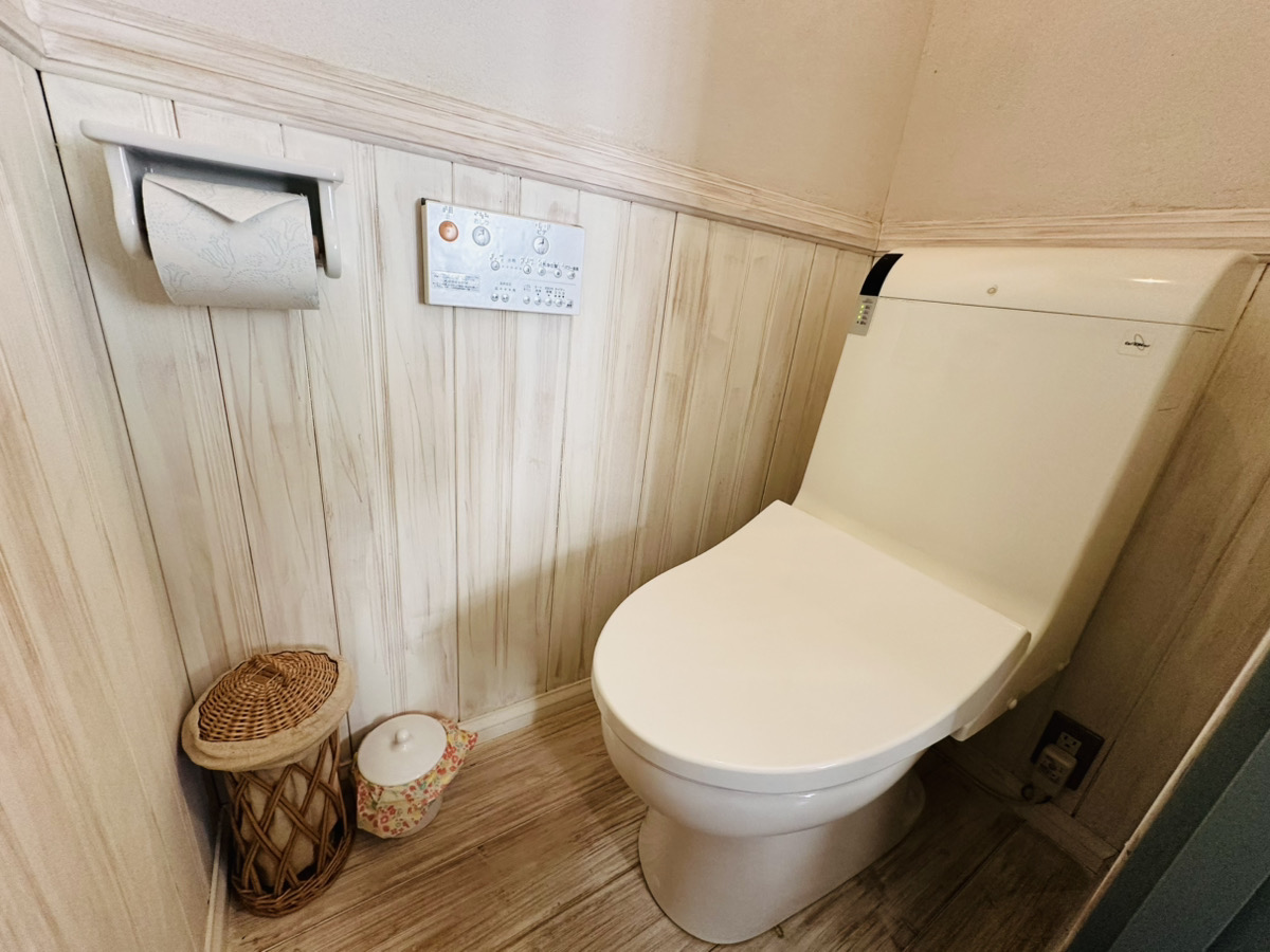 コテージ◆洗浄機能付きトイレです。