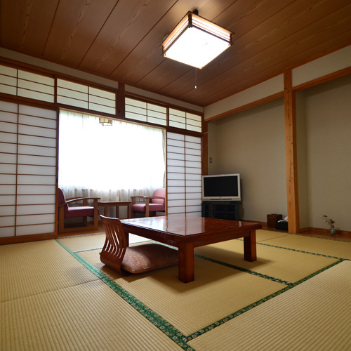 Japanese-style room (10 tatami mats)
