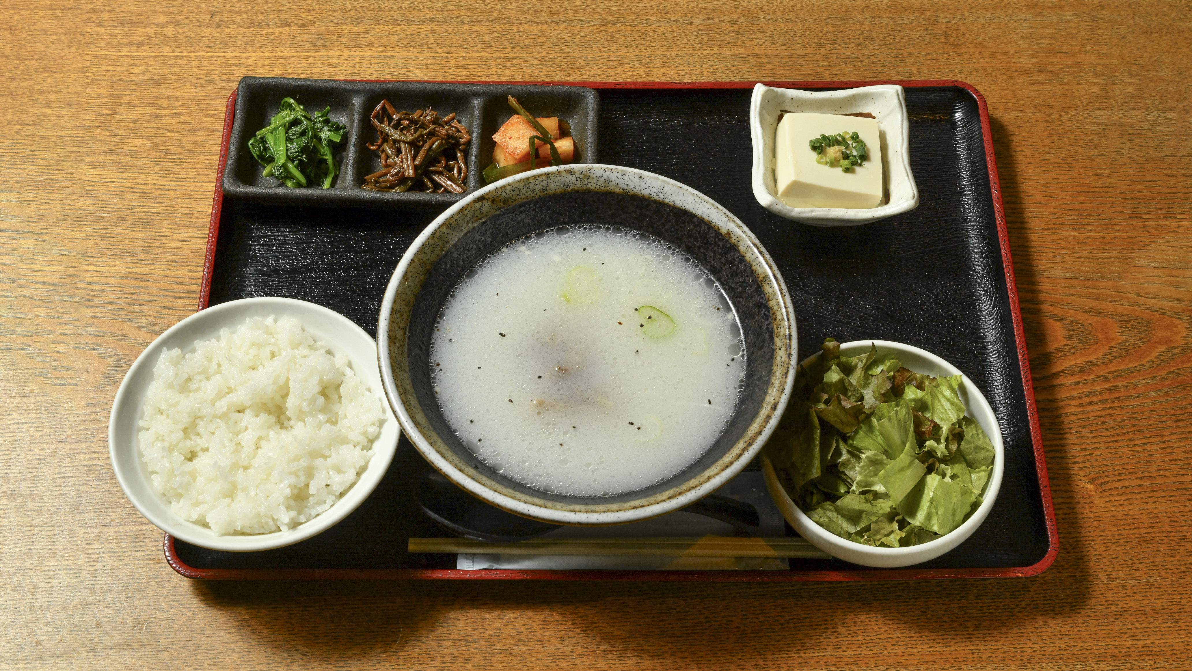 ■朝食　コムタンスープ